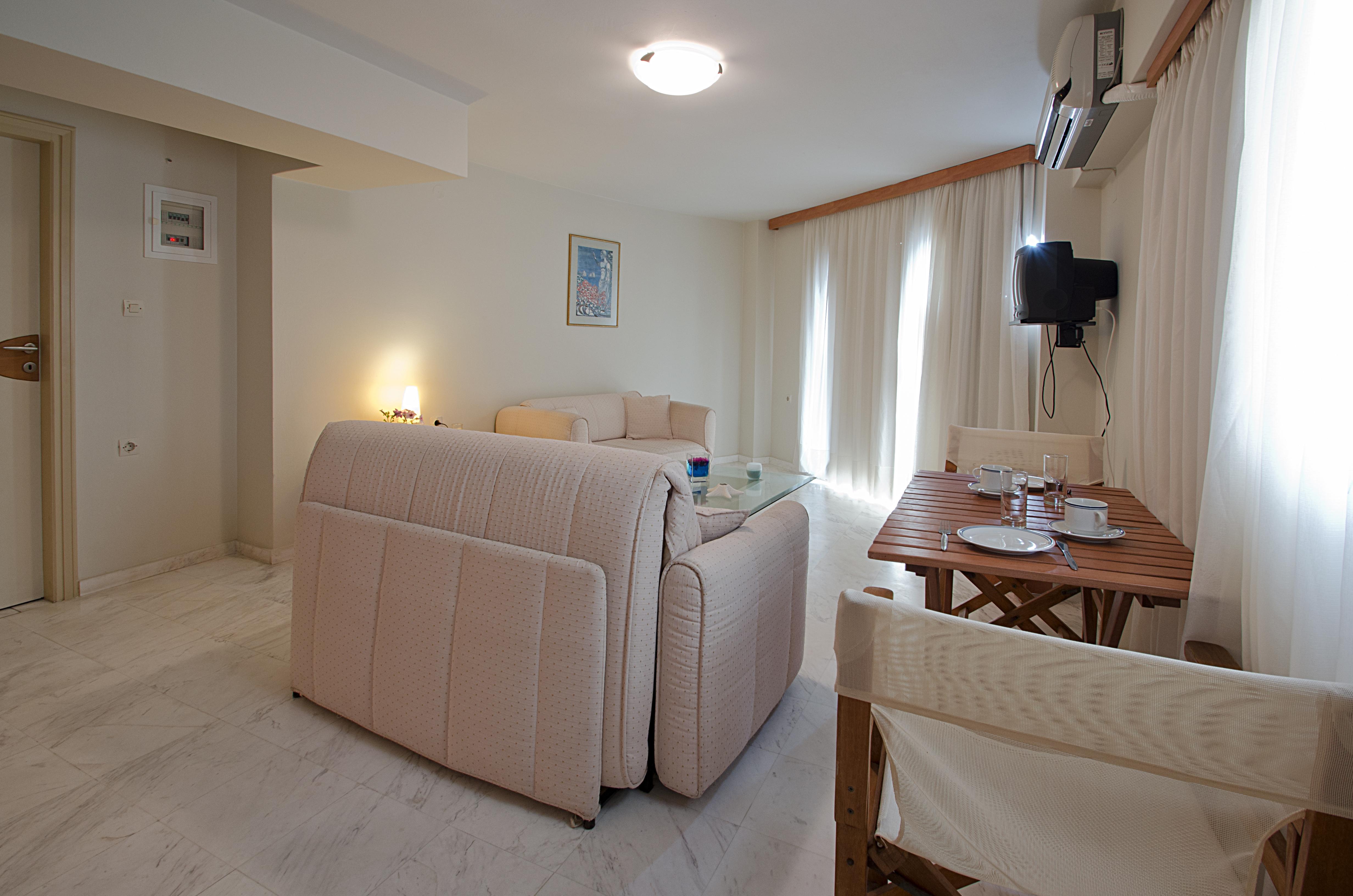 Ferienwohnung Sea Breeze Kalamaki Exterior foto