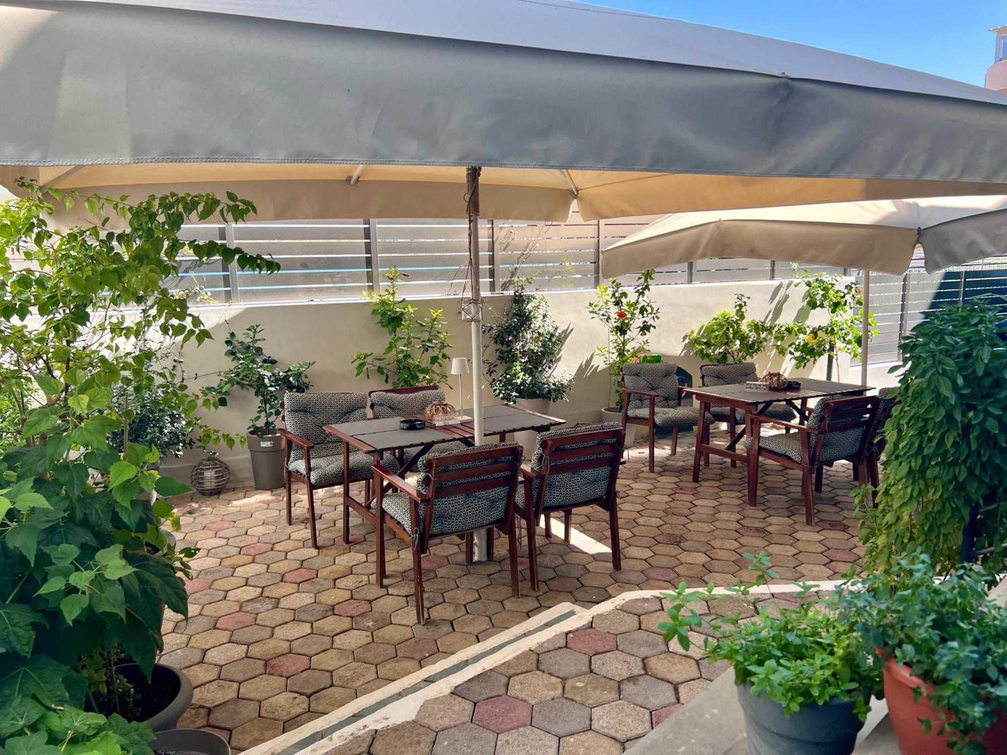 Ferienwohnung Sea Breeze Kalamaki Exterior foto