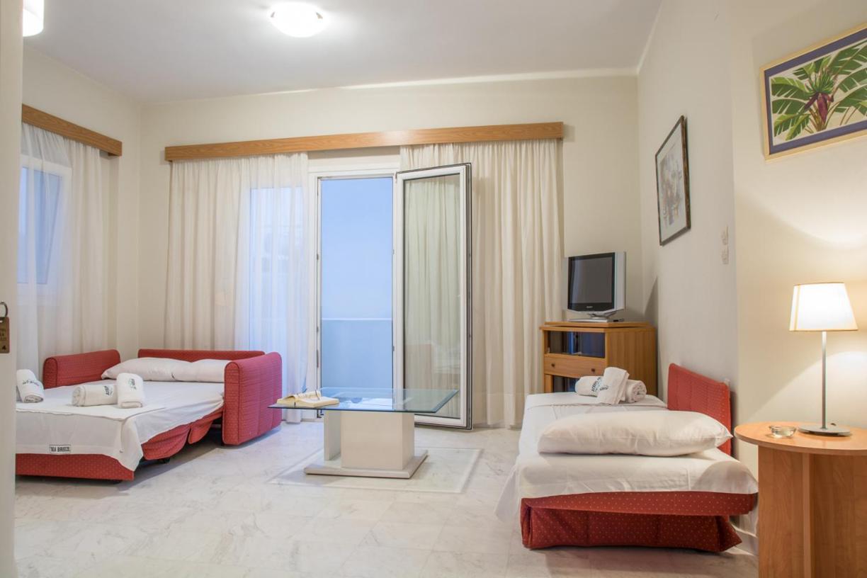 Ferienwohnung Sea Breeze Kalamaki Exterior foto